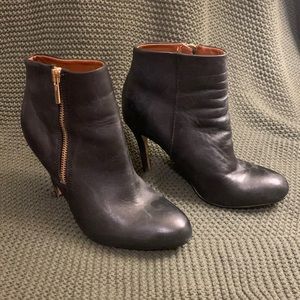 Black Banana Republic heeled boots